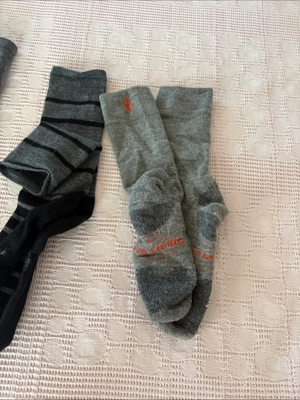 3 pairs smartwool socks